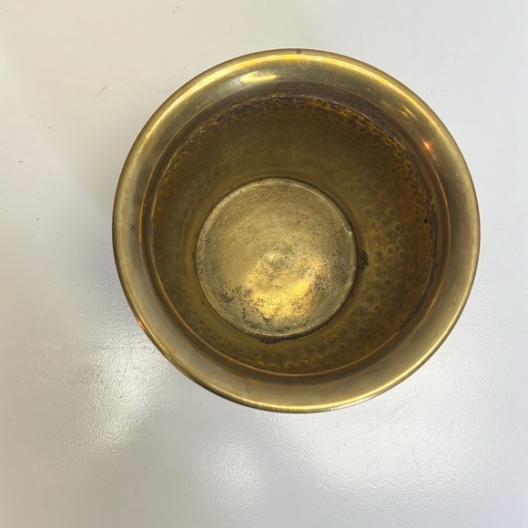 Elegant Gold Hammered Vase - Picture 3 of 5